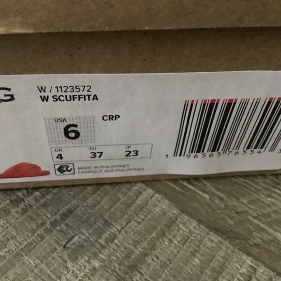 UGG® Scuffita Fluffy Slip-On Sandals - Picture 4 of 9